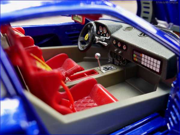 1:18 Ferrari F40 GTO + 3tlg.BBS Alu-Felgen + BBR Vitrine = UNIKAT